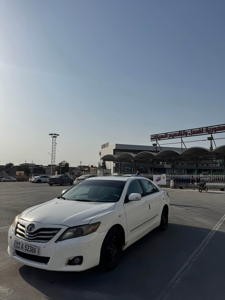 سلام وعليكم للبيع سيارة كامري 2009 محدثه2011 بيها ٣ قطع صبغ فقط والباقي كله كفاله كير محرك بحالة جيده فول موصفات GLX فتحه بالسقف قطعتين تبريد اشاير بالمري بردة خلفيه اوتماتيك رقم بغداد الدولي بأسمي السعر 89 وبيها مجال حگ الجية رقمي *********** البصرة, العراق
