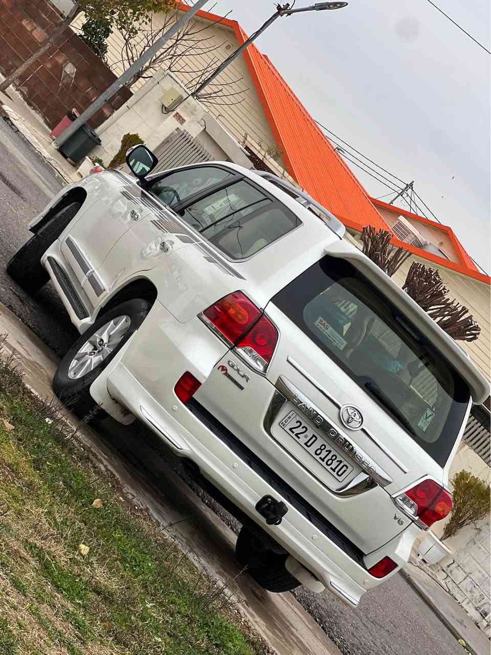 تۆیۆتا لاندگرۆزەر ٢٠١٣ 
موسەفات gxr فوول 
سیارەکە یەک جامخی پیشەوی بۆیاخە بێ ناو گرتن  یەک بست ساردی هەیە هیجی کە نیە 
سیارەکە یەک دەستە بەناوی خۆمانە زۆۆۆر بە خاوینی ماوەتەوە 
مەکینەی گیری بەشەرت مەکینەی لە شەریکەی کرایتەوە کام سیرفزی بۆ کراوە 
دینارک مەسروفی تیدا نیە یماڵیە 
١٩٨ کم حقیقی رۆشتوە 
سلایتە بەسمەیە فووولە 
سحری ٣٤٥ مەجالکی شی تیدایە 
***********
تویتا لاندکروزر مودیل ٢٠١٣ 
موسفات جکسارا فوول 
١ قطعە سبوخ بل جامحلخ بدون دواخیل 
مکئنە کیر بشرت مکین بل شرکە فتعت بشرت 
کامل سیرف عام سیارە مال بیت 
٣٤٥ بیها مجال 
*********** أربيل, العراق
