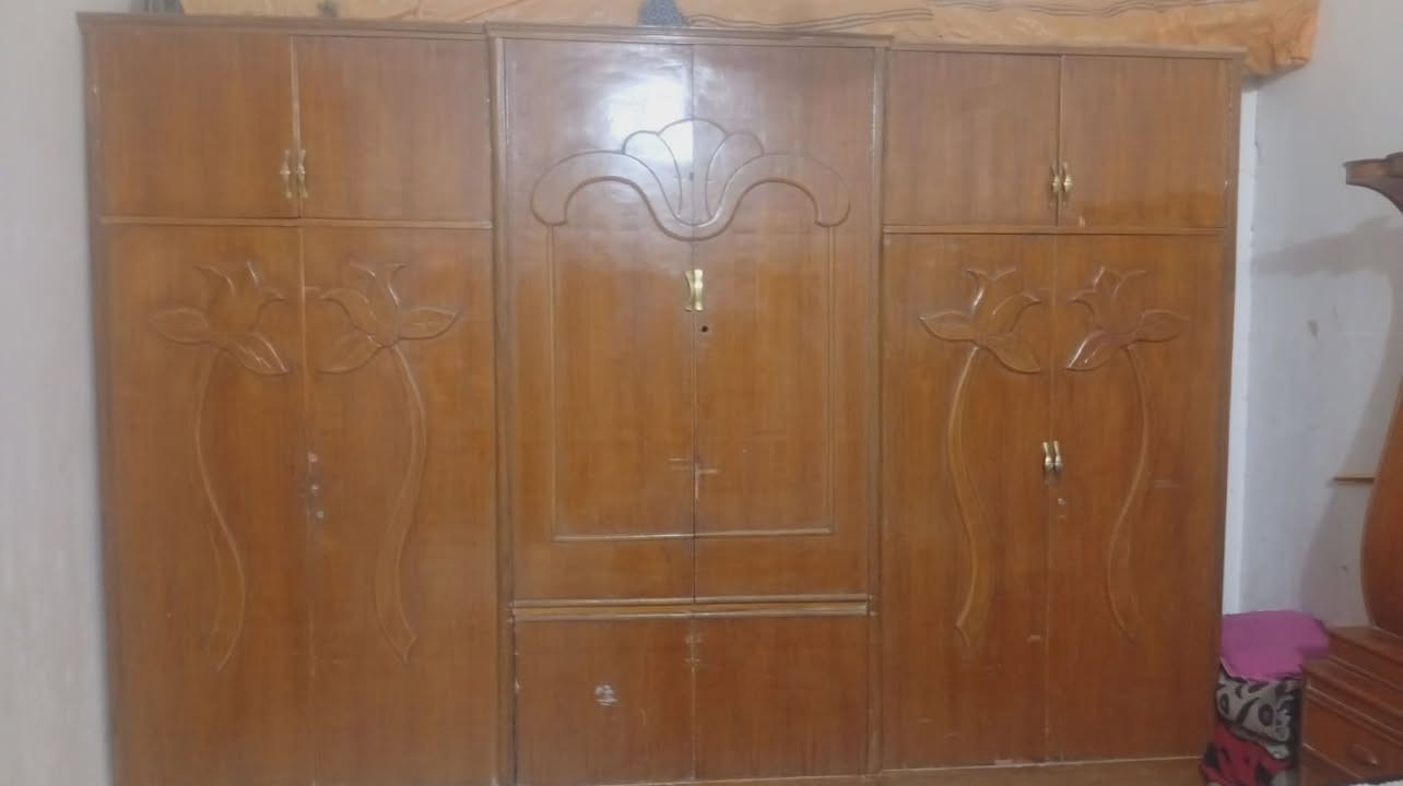 للبيع غرفه تخبل كلش نضيفه ب650وبيه مجال قليللل التواصل  ***********
