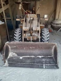 شفل للبيع مستوبيشي2 سلندر شغال  للطلب والاستفسار  07708767475