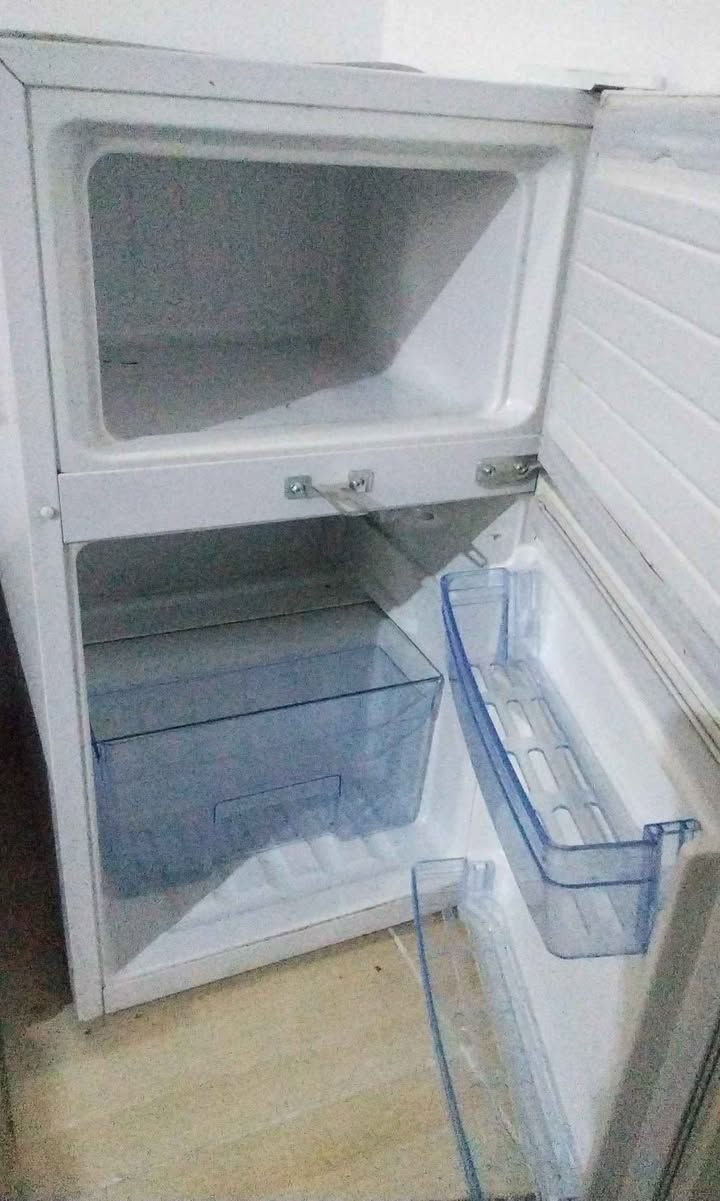 ‎ثلاجه صغيرة نظافه فول استعمال قليل بيع مستعجل‎ أربيل, العراق


**إذا كنت صاحب هذا الإعلان وتريد حذفه لأي سبب، رجاءا أرسل رسالة إلى الدعم الفني**