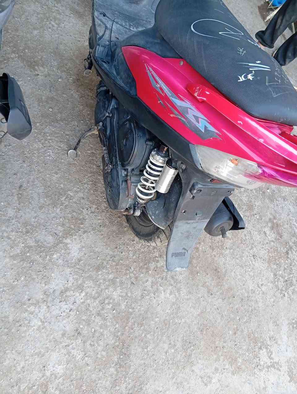 سلام عليكم درجه ماكس عدله البيع
الدراجه مال رميه مصادر هواي من نزلته 
الدراجه كلشي شغل بيه من عندى أو سلف 
الدرجه بلاديه مفتوح بيه برغي مكاني بغداد سبع ابتكار
السعر خاص رقم /***********/
