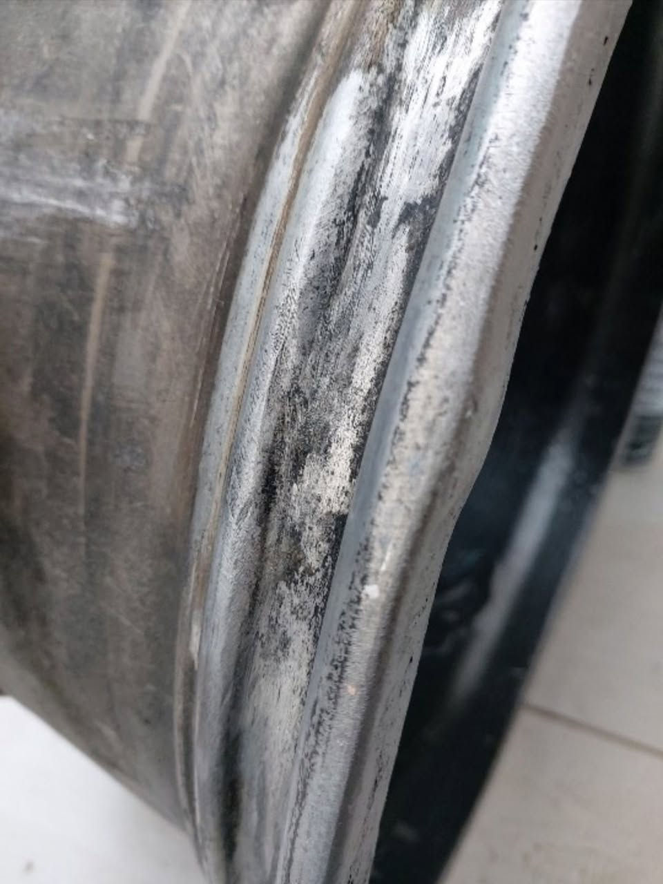 ويل حجم ٢٠ للبيع عدد ٣
بيهن تصليح بسيط 
سايز واحد 

السعر  ٢٠٠ الف 
***********
