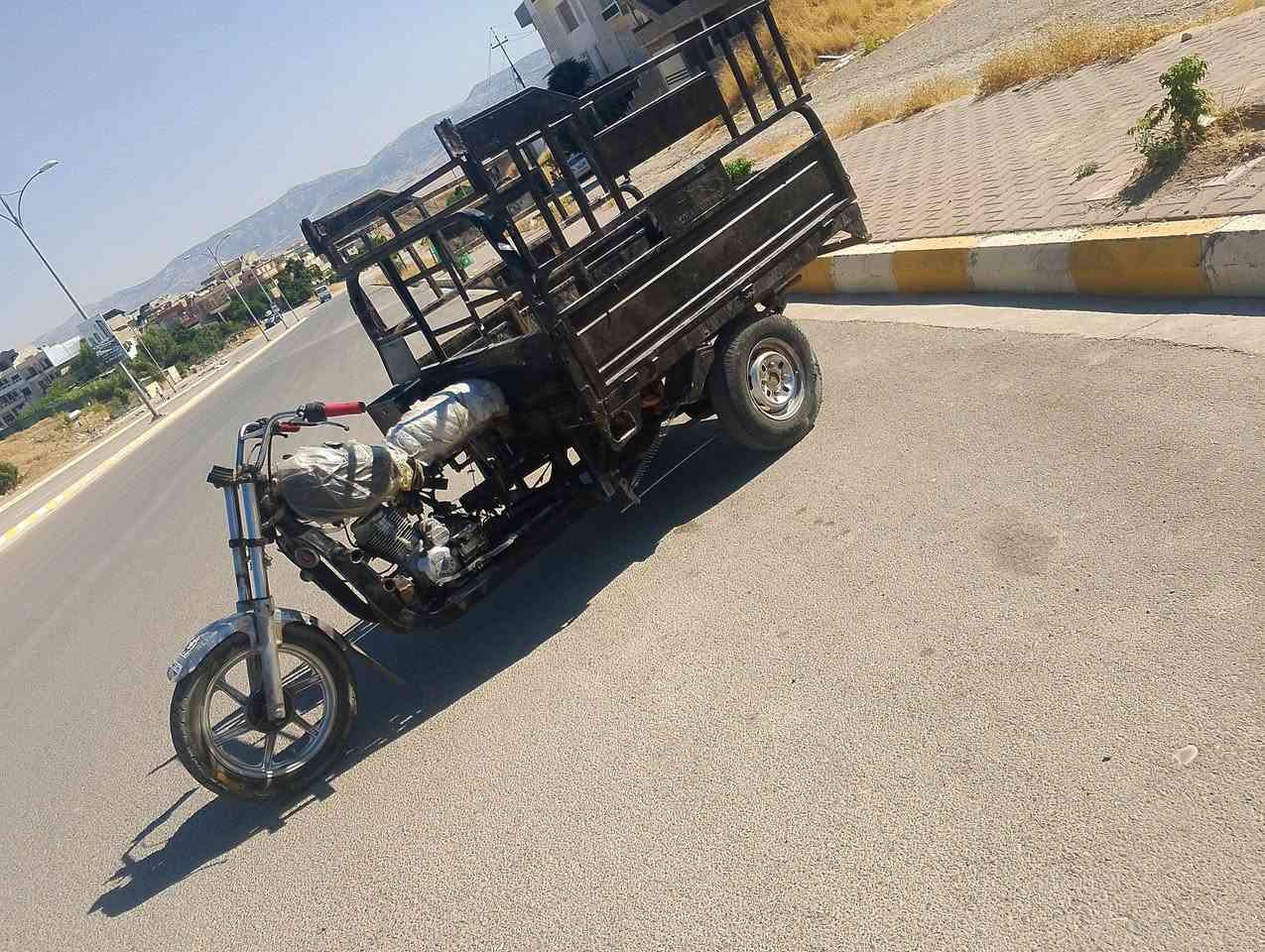 سڵاوی خواتان لبێت . ئەم کەریم کابانەمان هەیە بۆفرۆشتن هەمووگیانی بەشەرت مەکینەی200یە شانسی نەتەقیوە درزی نەبروەلەحیم نیەئەکسلی تازە بۆگۆڕدراوە کابێتەری تازە بۆگۆڕدراوە گێڕ بۆکسی تازە بۆگۆڕدراوە ئیستۆپی دواوەی تازە بەکاملی بۆم داناوە ماڵی کاسپیە بەس لاشەکەی تۆزی جوان نیە ئەگینا مەکینەو ئەکسلی بەشەرت  بەس گێڕی 3شکاوە باقی بەشەرت سعری700هەزار معامەلە شوێن سلێمانی ژ.م*********** ئەگەر مووشتەری تەلەفون بکە
