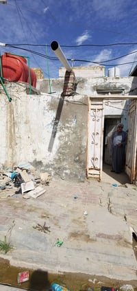 بيت للايجار بالغسل النزله الاولى يم مدرسه الكرفانات مساحته خمسين متر ل...