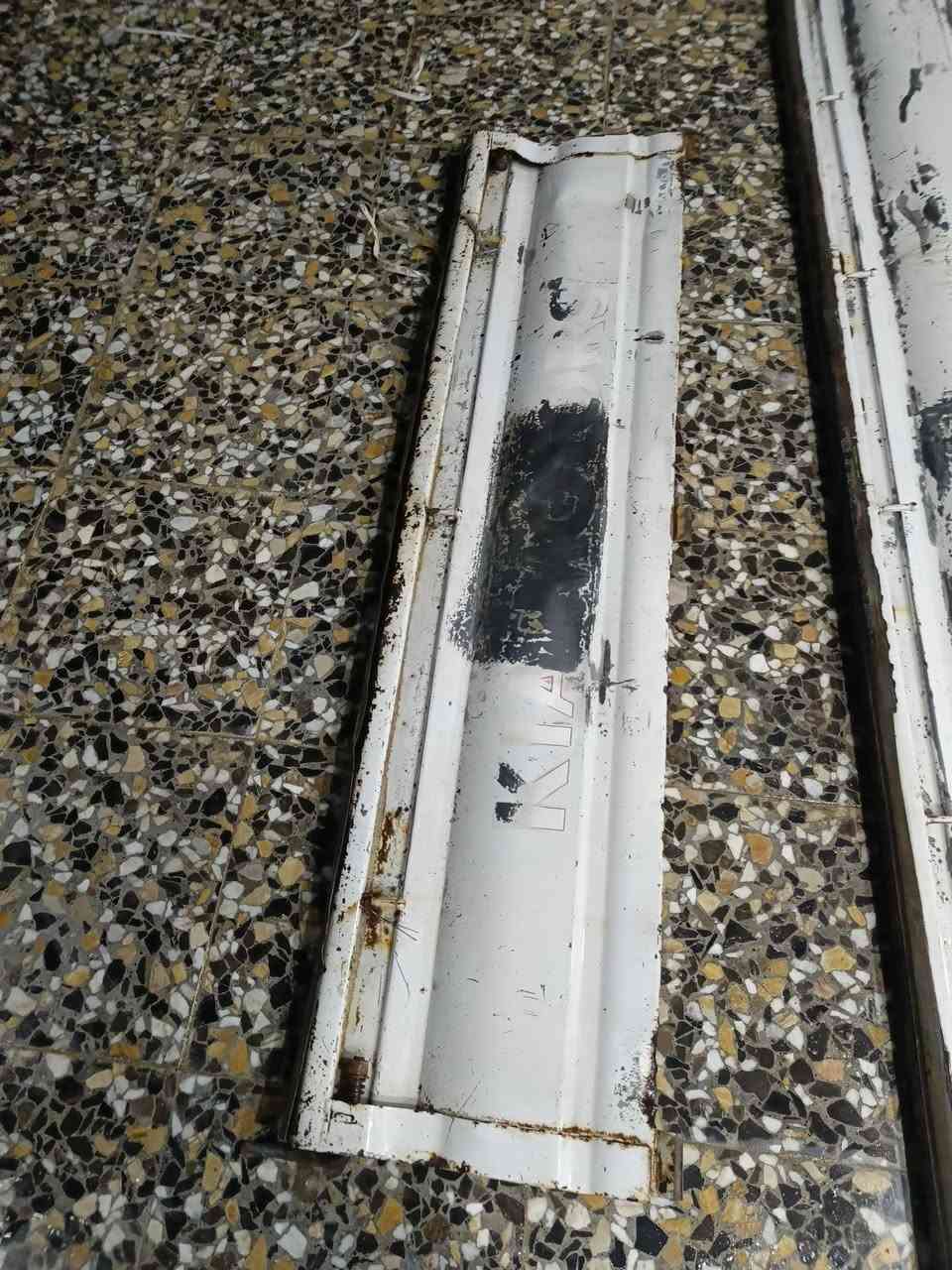 سلام عليكم  البيع صفاحيات بدي كيا 2700 سعر 125الف وبيهن مجال الطيبين رقم ***********

