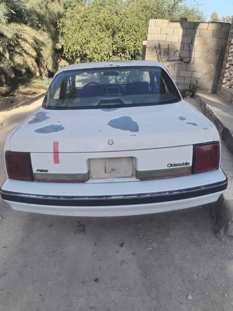 من رخصة الأخوه المسؤولين الأعزاء.
أولدز للبيع . بلاديه بالكامل شغاله مكينه وگير تمام . تخم تاير بالجيس لوحاتها ضايعات المالك مااندله سنويه كركوك . السعر 20 وبيها مجال . ***********
