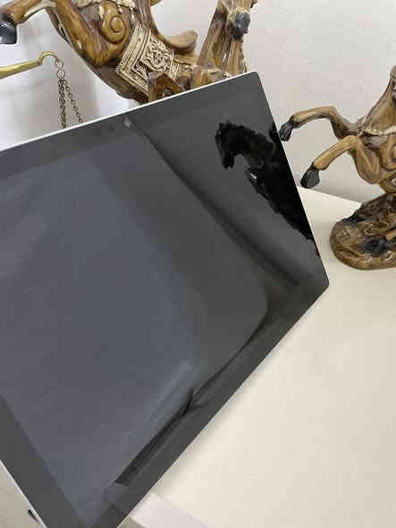 يالله ❤️
مايكروسوفت سيرفس برو 
مواصفاتة بالصوره 
السعر ( 250 ) الف
*********** يوجد توصيل
