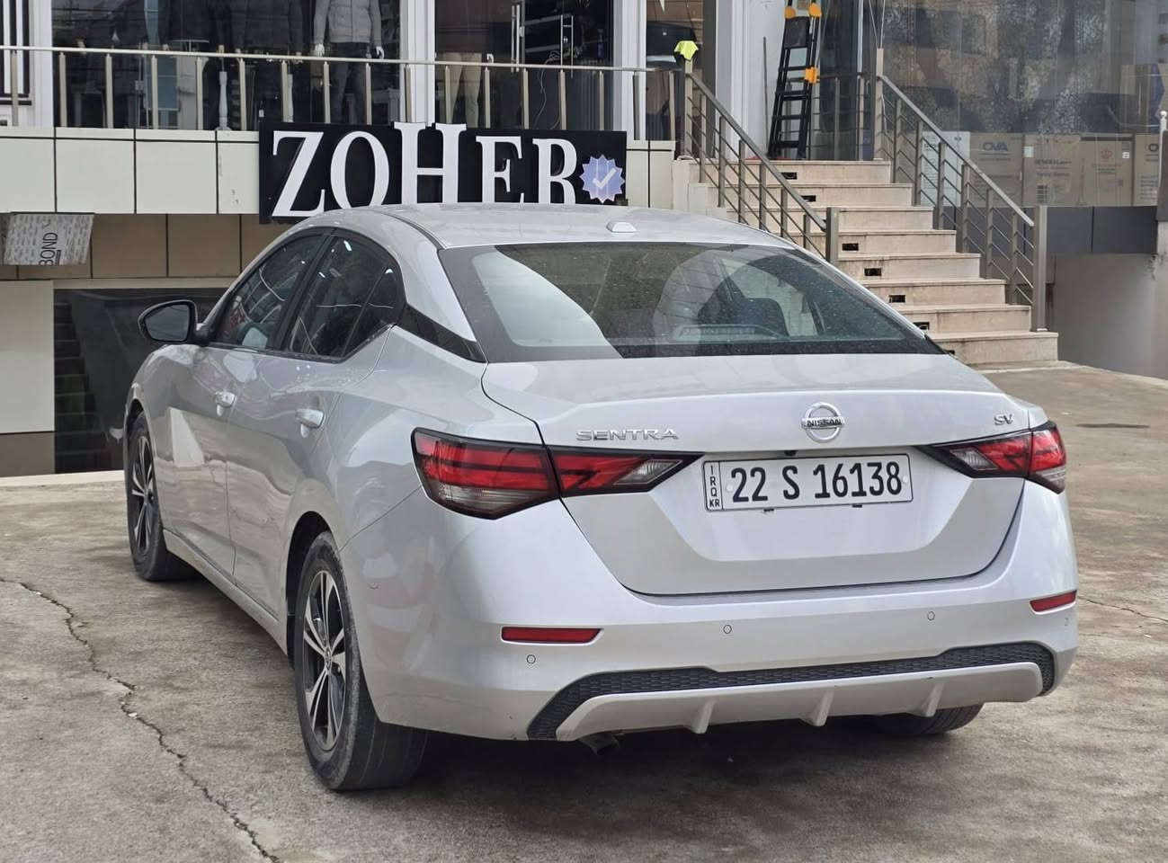 نیسان سێنترا  ٢٠٢٣ sv
مواسەفات / بەسمە ، دەرگا بەسمە ، شاشە گەورە ، ڕاداری پێش و پشت و تەنیشت ، carplay ، سوکان ڤۆلیۆم ، تەعدیل سورعە ، لایت زینۆن ، تەبرید مەرکەزی ، تەبرید لەمس ، کوشن هیتەر ، ئاوێنە ئیشارەت ، سەماعە گەورە ، سێ مۆدی لێخورین eco , normal , sport , خەتی جادە ، زۆر مواسەفاتی تر ….. 
تەنها ٣٥ هزارب ڕۆیشتووە 
سەیارەکە تەنها بۆنیت بۆیاغە بێ ناوگرتن ئێرباگ تەنها سوکانی سیستەم بیلادی دانراوەتەوە پێش و پشتی کەپسە بەشەرت 
هەموو گیانی بەشەرت دەفرۆشین 
چوار تایەی تازەی لە ژێرە 
کارەبایی و ڕادار و بەردی گزۆز بەشەرت 
سەیارەکە ڕەقەم و سەنەوی تا ٢٠٣٠ تازەیە و تحویل و غرامە و بەناوکردن بەشەرت 
سەیارەکە بەس ماشالله ی دەوێت زۆر پاکە  
بۆ زانیاری زیاتر :

*********** وەتسئاپ أربيل, العراق
