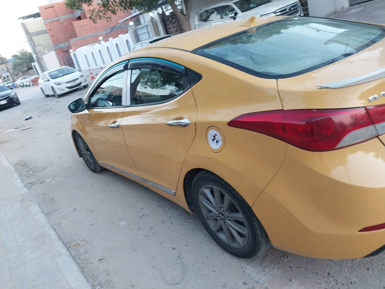 السلام عليكم النترا لبيع موديل 13امريكي حادثه قبق بالزين كير مكينه مكفول السعر 95وبيه مجال ***********
