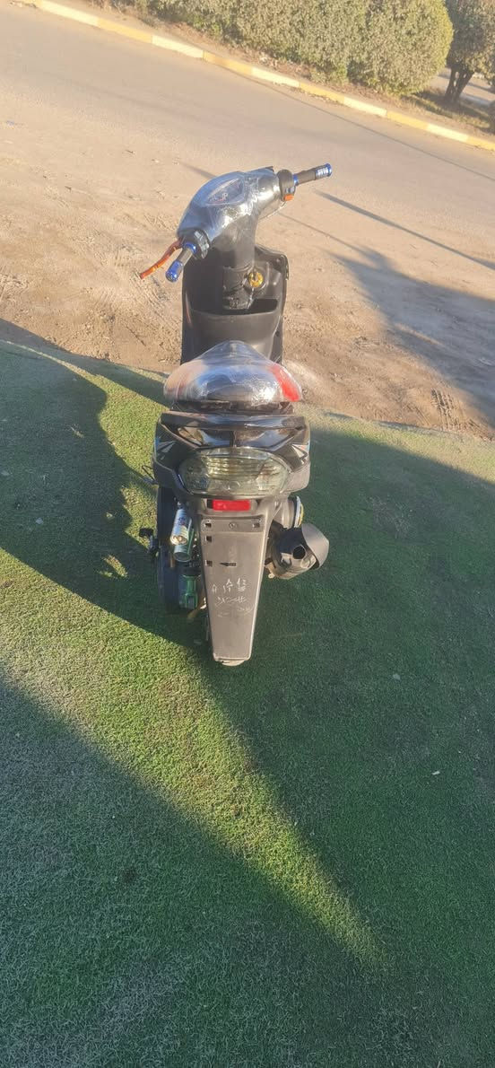 ماكس عدله للبيع دراجه تخبل ونصبتها ضيم مكينه بلاد بيها تزويد خارجي مثل ما موضح نقص باتري السعر 475 وبيها مجال قليل عنوان مقابيل حي الجامعة معارض السيارات 
***********
