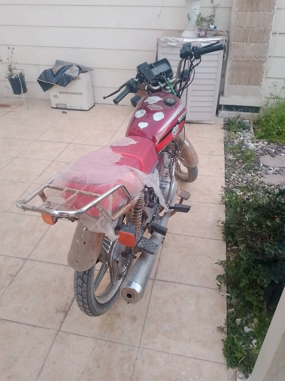 دراجه ايراني محرك سونك 24  ما بيها اوراق بس الماشه عوجه ب 475 اتصال واتساب ***********
