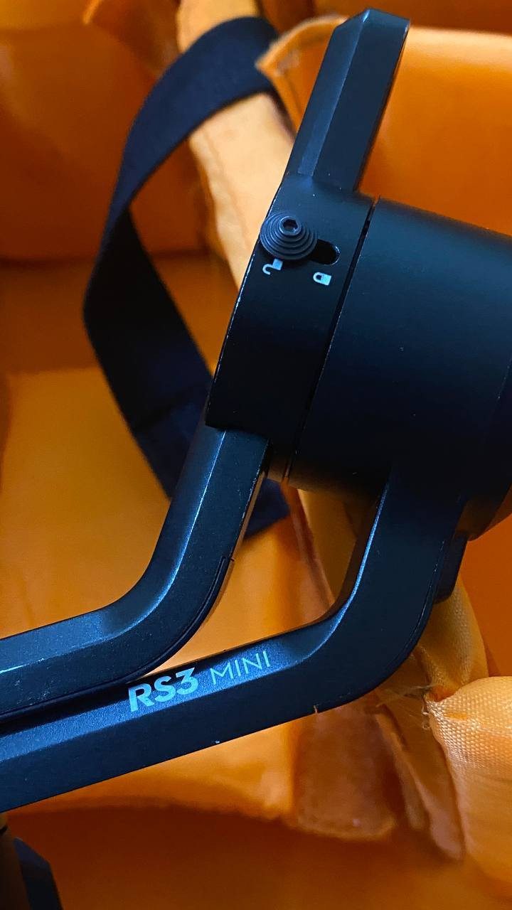 رونين rs3 min  مني 
رونين rs3 min  مني للبيع 
الجهاز كلش نضيف 
السعر ١٩٠ الف 
 
مكاني موصل وعندي نقل محافظات تصلك للباب تفحص و تكمل بعدين تنطي فلوس للنقل ما عجبتك تكدر ترفضها واني اتحمل تكاليف النقل


**إذا كنت صاحب هذا الإعلان وتريد حذفه لأي سبب، رجاءا أرسل رسالة إلى الدعم الفني**