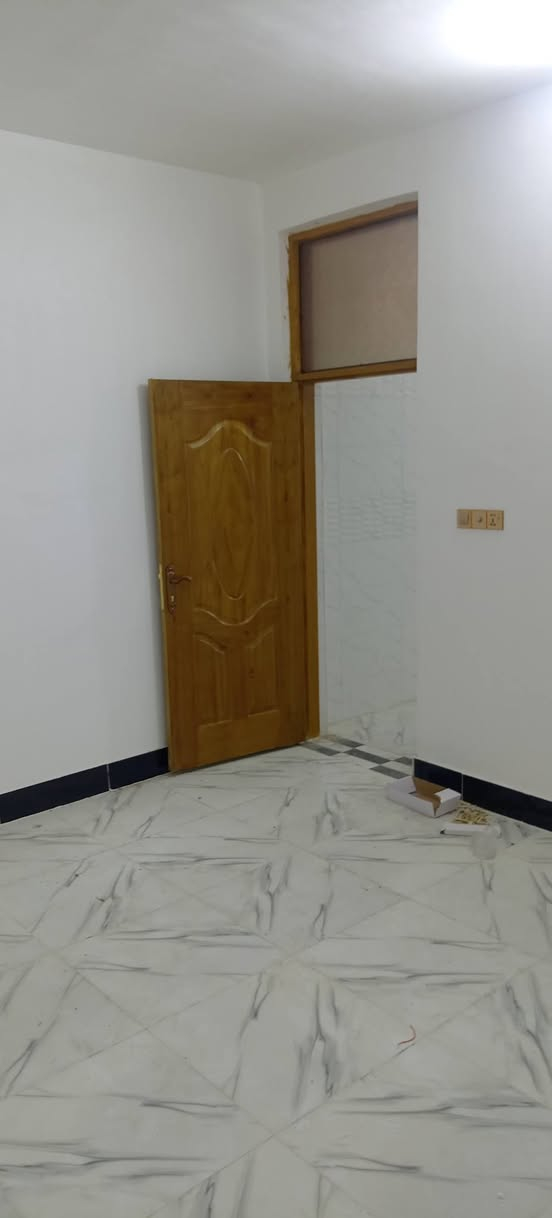 السلام عليكم مشتمل للبيع بناء حديث غيرمسكون المساحه 100متر طابق واحد العنوان الكوت الشهداء قرب مركز شرطة الشهداء الاستفسار ***********
