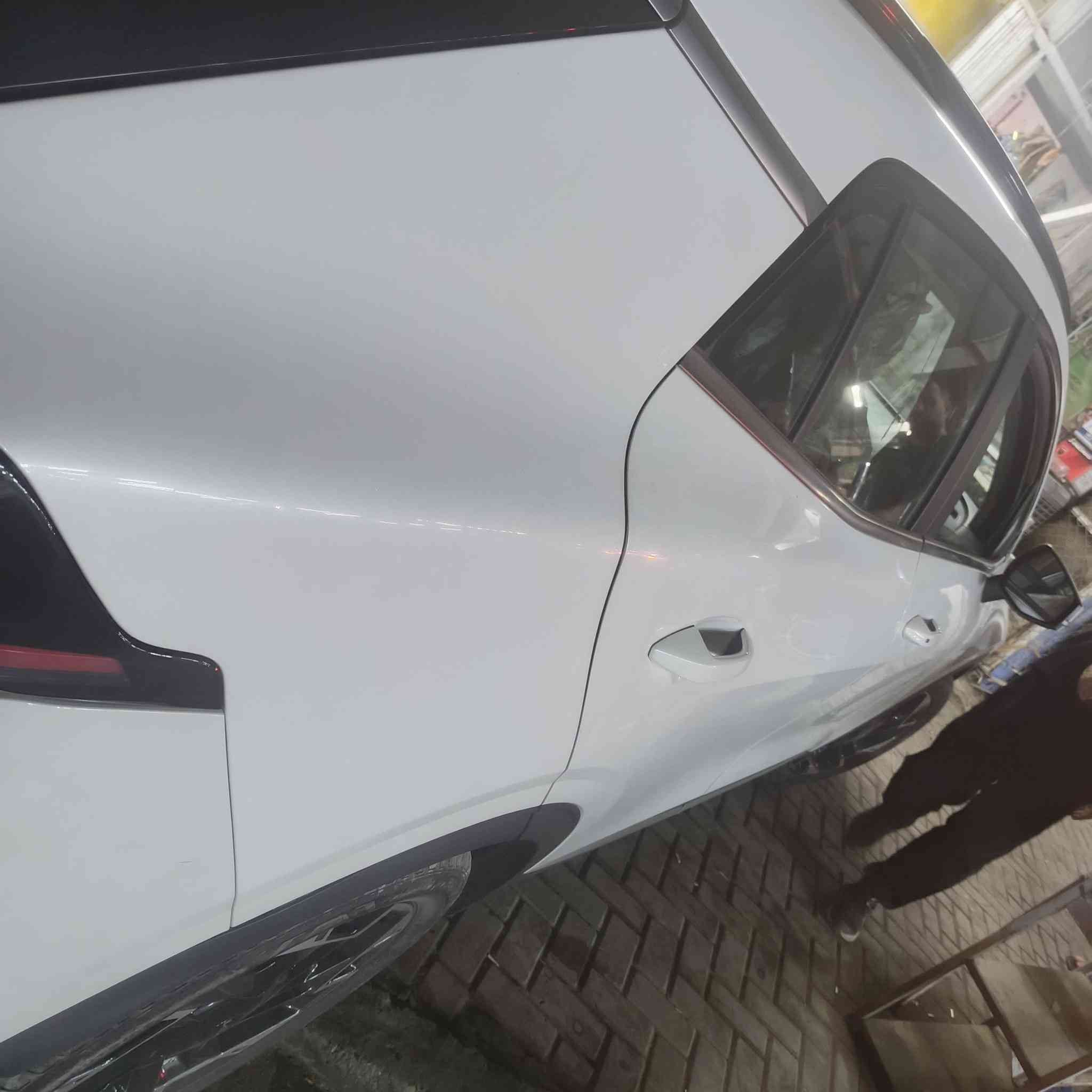 السلام عليكم من رخصه الادمن سبورتج ٢٠٢٥ اخت الزيرو ماشيه ١٠٠٠٠ فول مواصفات بصمه بانوراما تشغيل عن بعد صندوك. كهرباء فول الفول   السعر ٢٤٢  الاتصال *********** موجوده في الاعظميه
