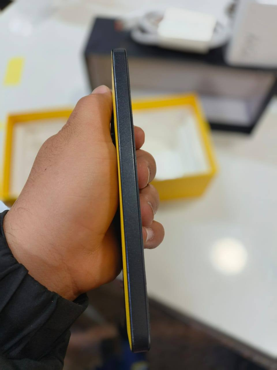 سلام عليكم للبيع او مراوس F7ونطي فرق جهاز بوكو اكس 7برو
ذاكره 256+8جهاز نضيف السعر 375رقم ***********
