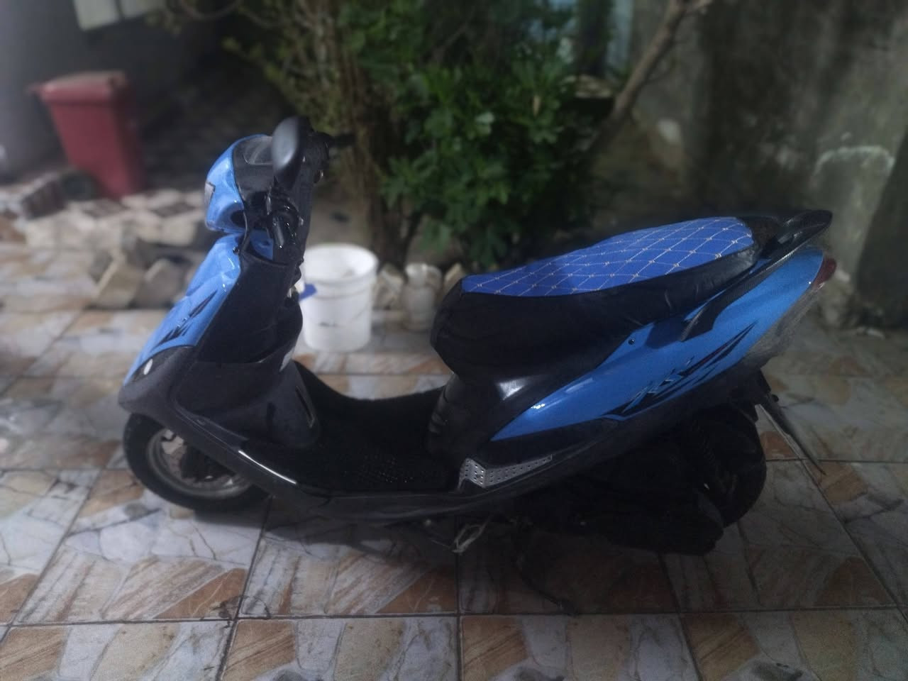 السلام عليكم
دراجه ماكس120 للبيع فقط بدون مراوس
 دراجه كلشي جديد وخير من الله
 بكلايت جديد تايرات جدد كلجات جدد باتري جديد عداد جديد قايش جديد كشن جديد اشاير جدد ارضيه جديده  كتفات جدد
شلعه ومعدل فول كفراتها RS
مختمه واحد
موديل 2007
شغاله هندر واحد وسلف نكره
المكينه ناعمه شرط الدهن مال السياره فقط(BMWالماني)
استخدام الدراجه من البيت للشغل ومن الشغل للبيت
السعر:؛قيم واخذ
المكان الديوانية حي الحضارة
للاستفسار تواصل خاص او مراسلة واتساب فقط.... ***********
