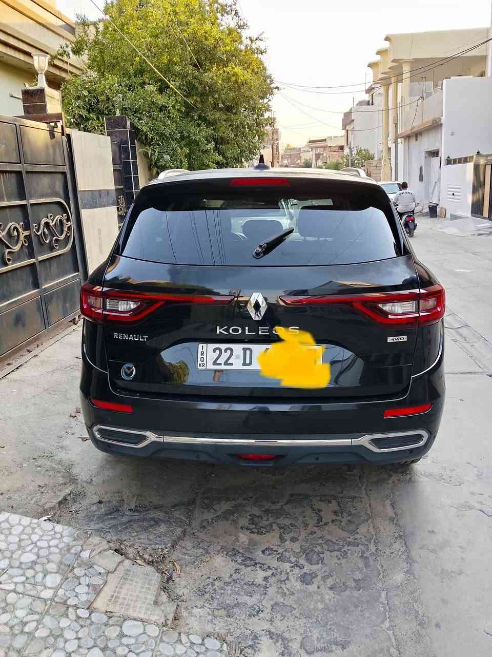 رينو كوليوس 2018
خليجية لون اسود 
فول مواصفات 4WD
بانوراما
حساسات 360
كشنات تدفئة تبريد
مثبت سرعة
مري شفط
صندوك كهرباء
السيارة ماشية 62000Km
مكان السيارة كركوك 
السعر150 وبيها مجال ***********
