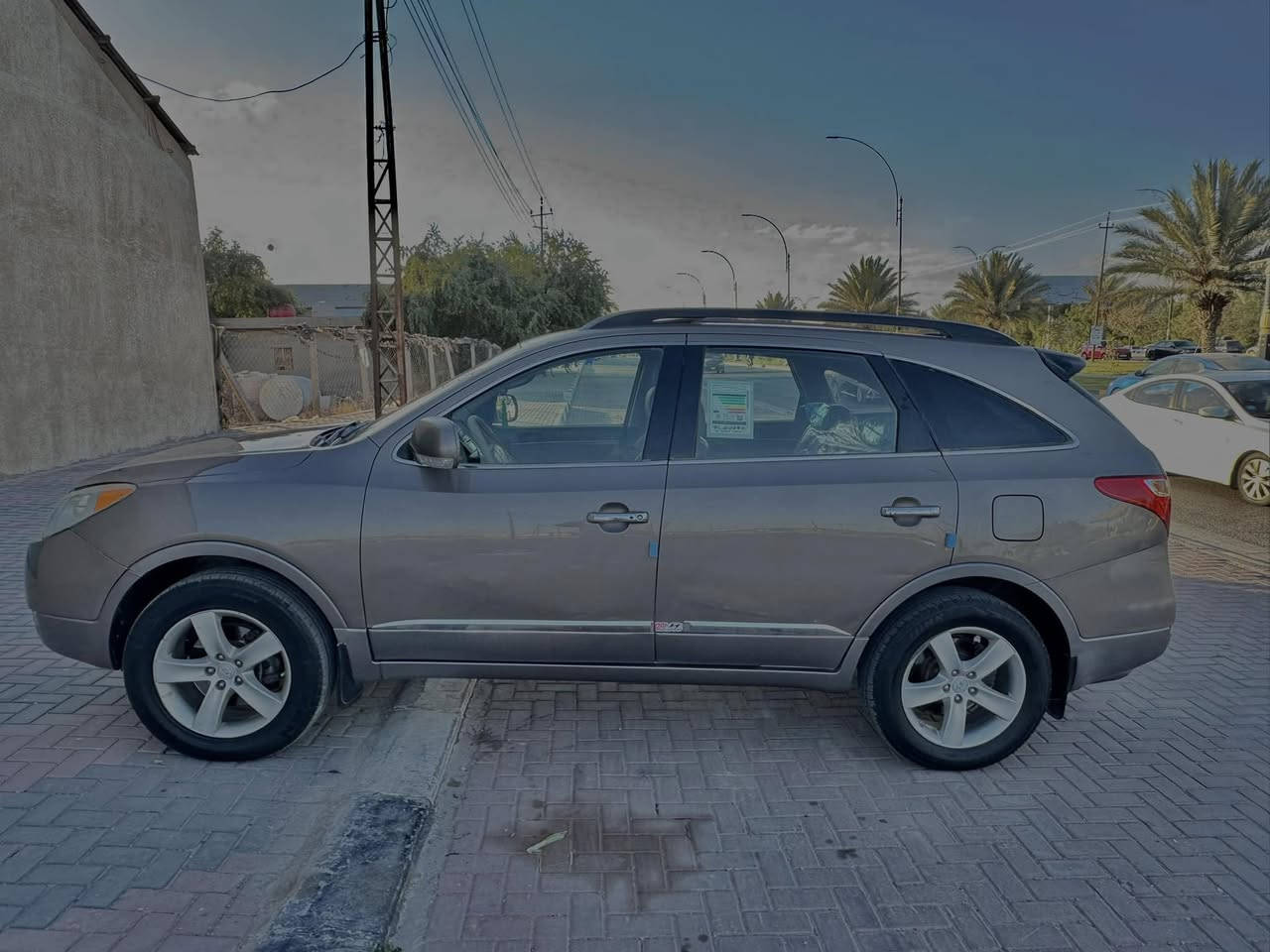 السلام عليكم فيراكروز 2011كلين كفاله عامه من كلشي
بيه بارد بسيط موضح بلسونار مكينه 6سلندر بلاديه 7راكب اربع قطع تبريد بصمه تشغيل فتحه سقف 
كشنات جلد تحكم كهربائي تدفيه تبريد بلكشنات 
جنطه كهربائيه خزن ميموري سياره فول موصفات بيه هواي موصفات 1/1رقم بابل تحويل مباشر سياره جاهزه 
مال جناي مكان السياره كربلاء السعر 119$مجال بسيط
***********
