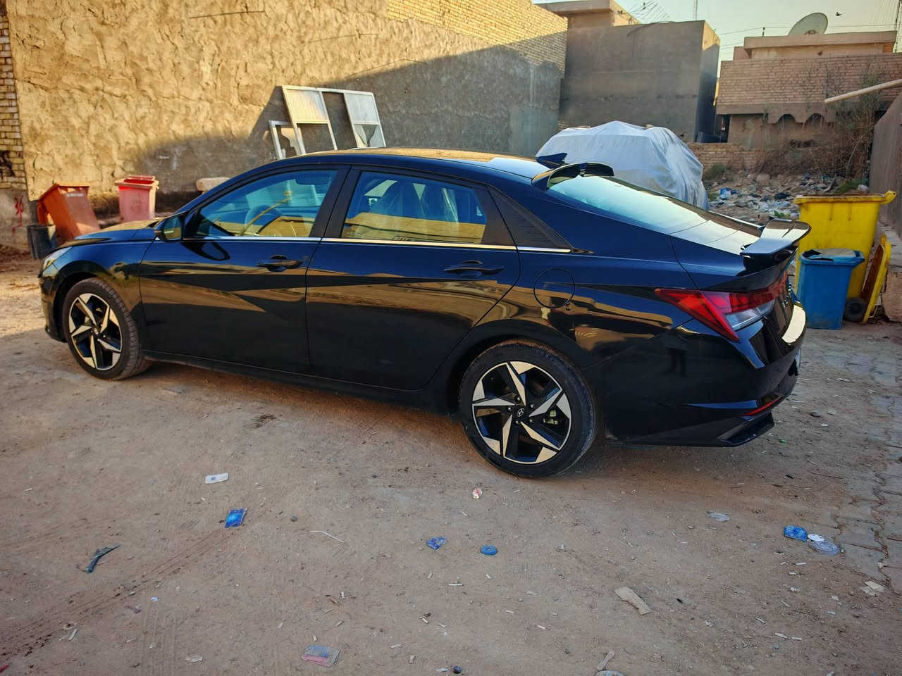 حادث السياره كما موضح في الصور والفيديو فقط مقدمه البنيد معدله بارد حتى بدون ما ينفتح البنيد يعني السياره كفاله عامه وبدون ايرباك.
حادث السياره كما موضح في الصور والفيديو فقط مقدمه البنيد معدله بارد حتى بدون ما ينفتح البنيد يعني السياره كفاله عامه صبغ وتبديل وفتح وبدون ايرباك.

السياره بيها تخم تاير جديد كامل للاخير

ما مشتغل اي گلوب اعطال بلديشبول وحجر بيئه مكفول 

مواصفات السيارة

_______________

للبيع Hyundai Elantra Hybrid 2023 فل أوبشن ✨

🔹 موديل 2023

🔹 محرك 1.6 بنزين + نظام هجين Hybrid ♻️ اقتصادي جداً بالوقود

🔹 كير أوتوماتيك دبل كلج ⚙️

🔹 ثلاث وضعيات قيادة (سبورت / ايكو / نورمل) 🏁

🔹 داخل جلد أبيض فاخر 🤍

🔹 مقاعد أمامية كهرباء مع ميموري 💺

🔹 تدفئة وتبريد مقاعد ♨️❄️

🔹 تبريد منفصل خلفي 🌬️

🔹 عدادات ديجيتال كاملة 🖥️

🔹 شاشة كبيرة تدعم Apple CarPlay 📱

🔹 نظام صوت Bose العالمي 🎶

🔹 إضاءة داخلية متعددة الألوان 🌈

🔹 كامرة 360 درجة 📸

🔹 حساسات أمامية وخلفية 📡

🔹 حساسات جانبية 📡

🔹 رادار أمامي وخلفي وجانبي 🚨

🔹 قيادة ذاتية (تحديد مسار + تثبيت سرعة) 🛣️🚗

🔹 مثبت سرعة ذكي 🚗

🔹 مانع تصادم أمامي مع توقف ذاتي 🛑

🔹 مانع تصادم جانبي ⚠️

🔹 تحذير خروج عن المسار 🛣️

🔹 نظام النقطة العمياء 👀

🔹 بصمة أبواب وتشغيل 🔑

🔹 دخول ذكي ✋

🔹 تشغيل عن بعد 🔄

🔹 صندوق ذكي يفتح عند الاقتراب 📦

🔹 شحن موبايل لاسلكي 🔋

🔹 مرايا كهرباء  أوتوماتيك 🪞

🔹 جنوط ألمنيوم قياس 17 🛞

🔹 نظام Auto Hold 🅿️

🔹 بريك ABS مع ESP 🛑

✅ السيارة بحالة ممتازة جداً وجاهزة للفحص بأي مكان

📞 للاستفسار التواصل على الخاص

***********

***********

السعر 164 💲 💵 💰
