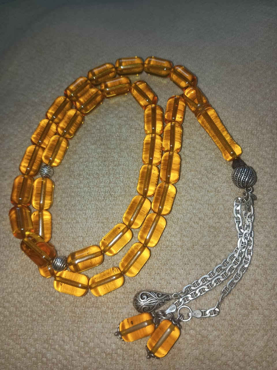 سوار مع قلادة كهرب ماكنتوش حر طبيعي مع سبحه كهرب الماني كركوشة فضة عيار 925 مختوم مع محابس عطف واحد ياقوت باريسي للبيع *********** مكاني بغداد
