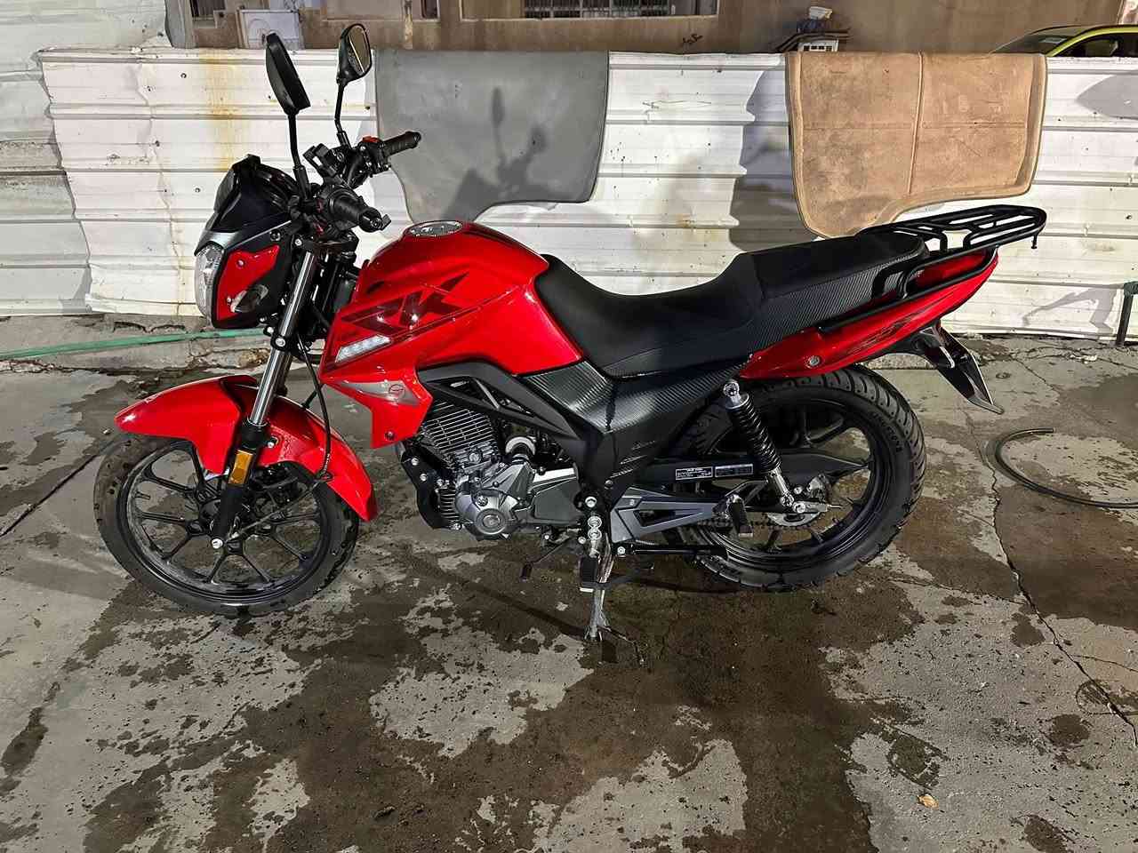 ار كي c200 للبيع دراجه خير من الله ماناقصها برغي ماشيه 7000 اخذ بيها تراي لاربيل سبب البيع محتاج سعرها 2500 مكاني بغداد 
تواصل واتساب ***********
