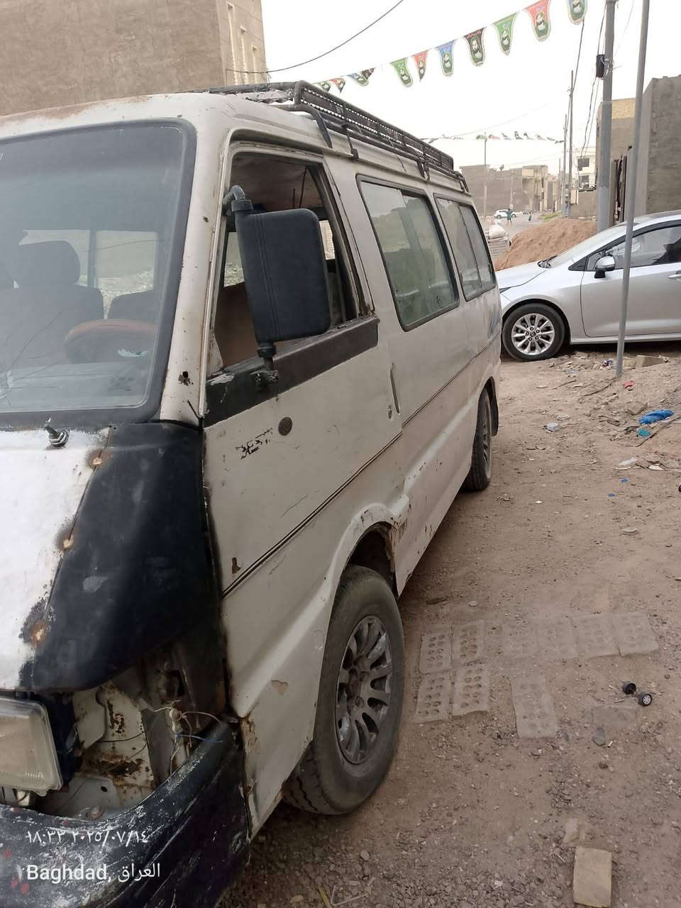 كيا بسته للبيع 1993 السياره رقم وسنوية اصوليه بسمي سنويه لل2029 السياره شغاله وتمشي وكلشي مابيهة بس ابيعهة كوم حديد اتعهد فقط اصوليات وتحويل  السعر 14
مكان السياره بغداد تقاطع درويش البياع 
***********
