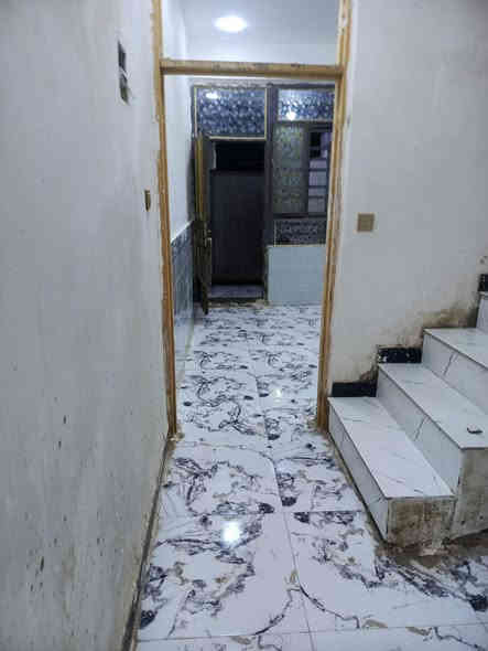 متوفر مشتمل ٥٠ متر منطقة الدوانم قرب جامع كرطان الكبير 
طابو زراعي سند ٢٥ 

بيع مستعجل السعر ٣٧ مليون 
متوفر لدا مكتب ياسر ابو عمار 
***********
