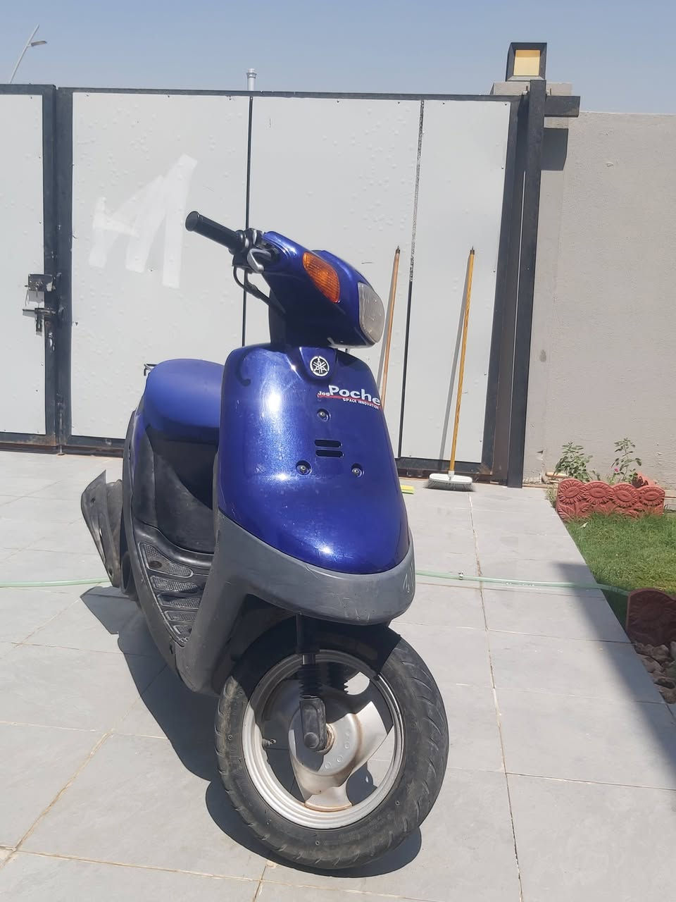 دراجه بطه للبيع الدراجه نضيفه وحلوه وشلعتها حلوه شاصي مكفول بيه شويه نقوصات السعر ١٨٠ للتصال ***********
