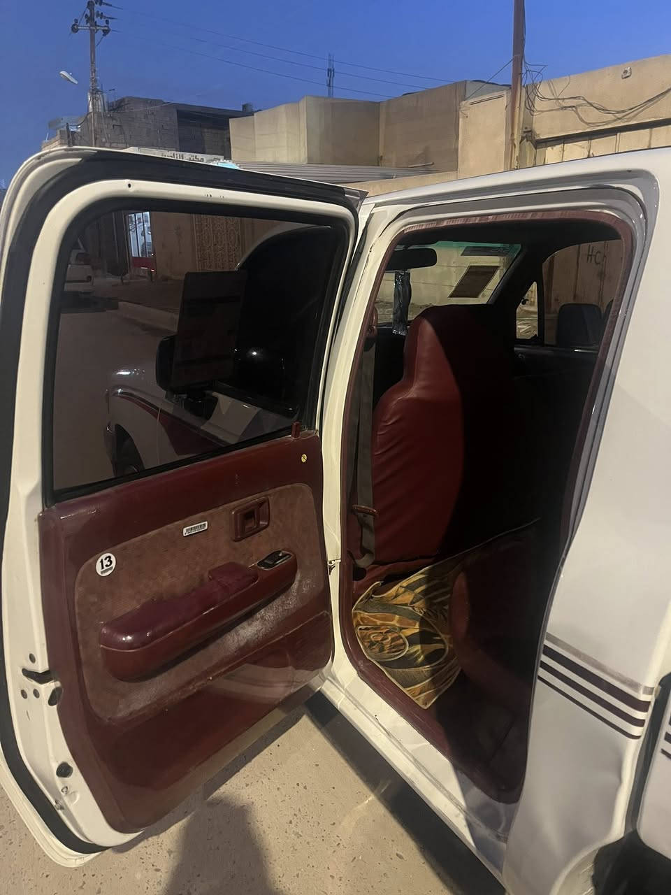 سلام عليكم متاح بيكم جمره ٢٠٠٣هايلوكس فول مواصفات دبل جكمجه جام كهربائي سياره تخم تاير حداديه كير مكينه بلاد شاصي وكاله مال شركه دوشمه وقرفه جديده بالكامل  رقم بصره مشروع وطني سنويه جديده  سياره بيه ملاحضات بسيطه بارد وصبغ. سياره مال جناي  ال س ع ر ٩٣$ وبيه مجال وشراي بيه خير ويدلل عنوان بصره الزبير *********** وحياكم الله
