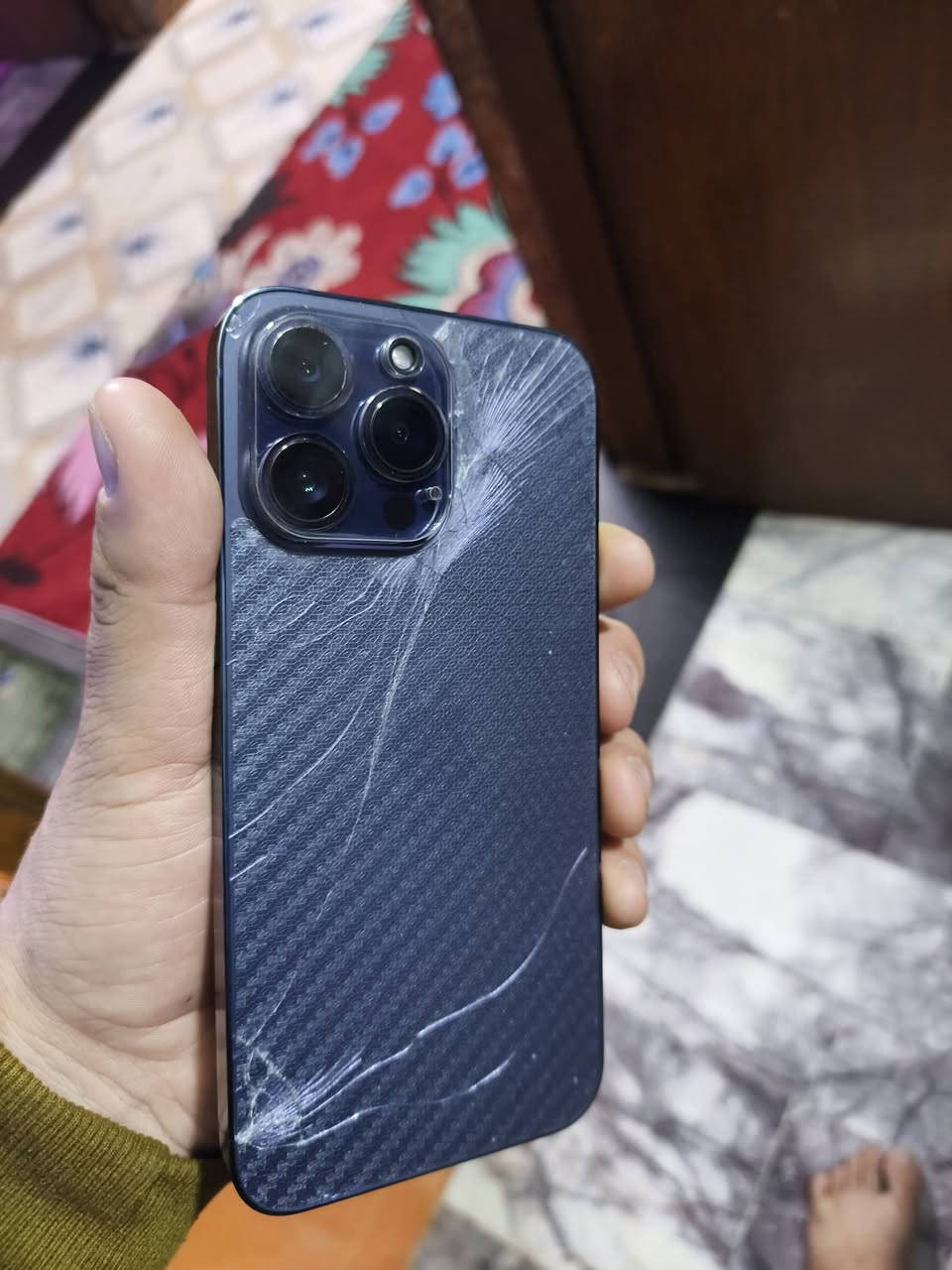 السلام عليكم للبيع 14 برو ماكس بطارية 93 بلادي مكفول بس ضهر مفطور ذاكرة 256 مكاني بغداد العبيدي ***********
