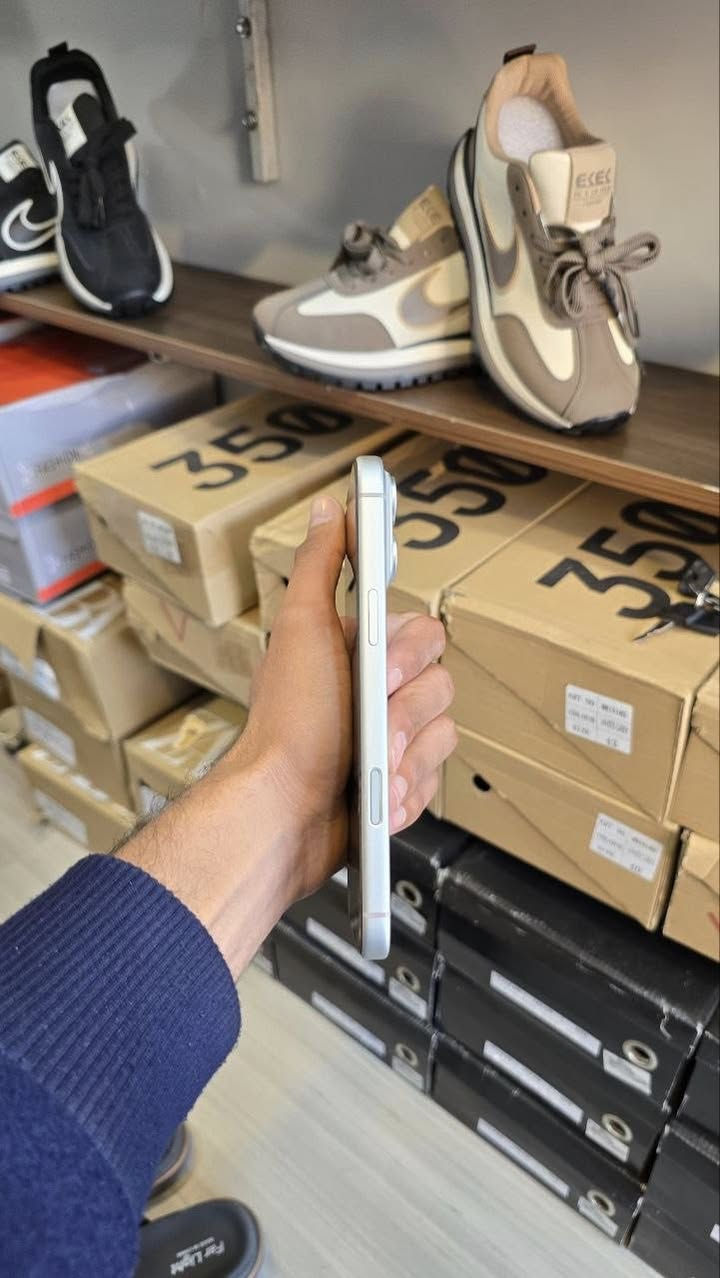 iPhone 17 pro max
شريحة الكتروني 
ذاكرة ٢٥٦
نضافه ١٠٠٪؜
سعره ١٨٧٥
***********
