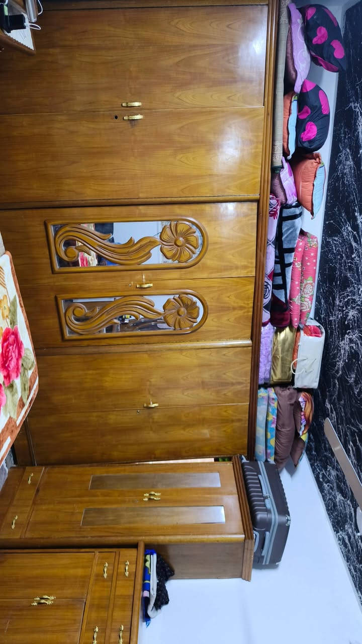 للبيع***********
