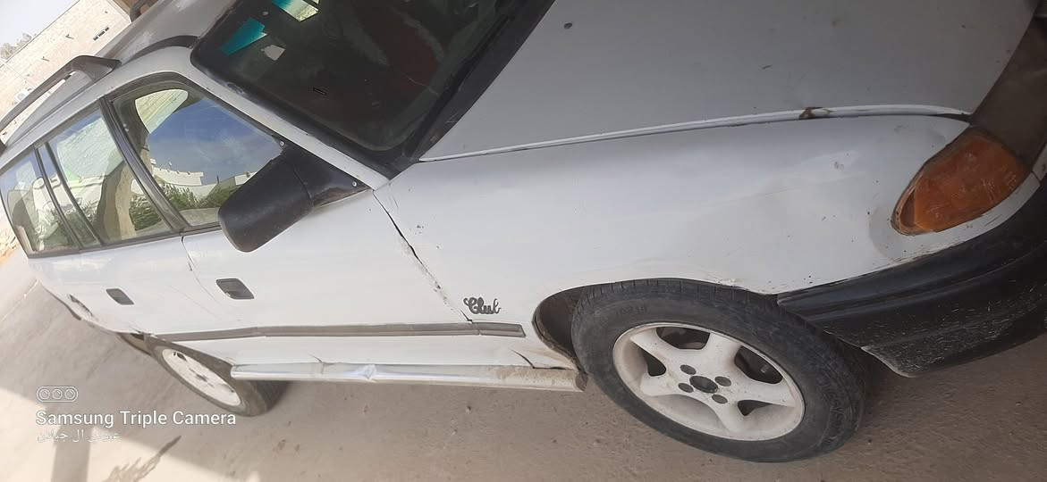 السلام عليكم
مكلف بالنشر سيارة استره استيشن منفيس 
محرك وكير لا تنقيص ولا تبخير 
تواير جدد جامه أماميه جديده 
السعر 15 وبيه مجال رقم صاحب السياره ***********
