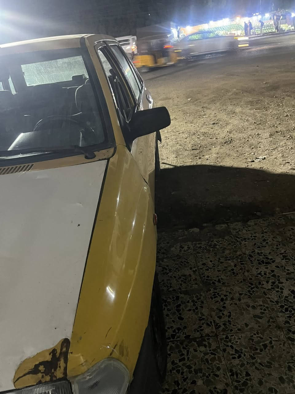 سلام عليكم  سايبة 2009 كاملة من صدر وتخم تاير ومكينة برايد بدون راعي تكفل سرقة وعشاىير سعر 13 بيهة مجال عنوان بغداد العبيدي***********
