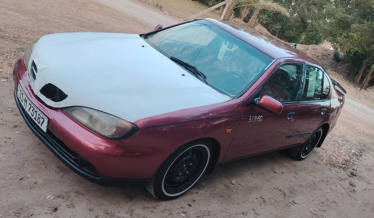 نيسان ياباني ٢٠٠١ رقم بغداد انكليزي
مكفوله من حادث
صبغ عام الجمالية فقط
مكينه ٢٠٠٠ بلادي
كير اتو جديد
حداديه امامي وخلفي جديد
كهربائيات كلها شغاله
غرفه ودشبول جديد
سياره مال جناي مابيها اي نقص ترايك للبصره 
مكان بابل
السعر ٣٧
***********
***********
