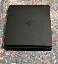 للبيع بلي 4نظيف كلشي مابية وياة جوستكين سعرة210بدون الاقراص معة الاقرا...