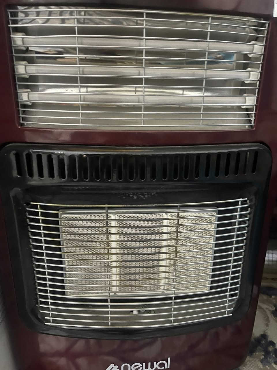 صوبه هيه ع غاز وهيه كهربا حجمهه متره تقريبا  خلي سعر وبالعافيه


**إذا كنت صاحب هذا الإعلان وتريد حذفه لأي سبب، رجاءا أرسل رسالة إلى الدعم الفني**