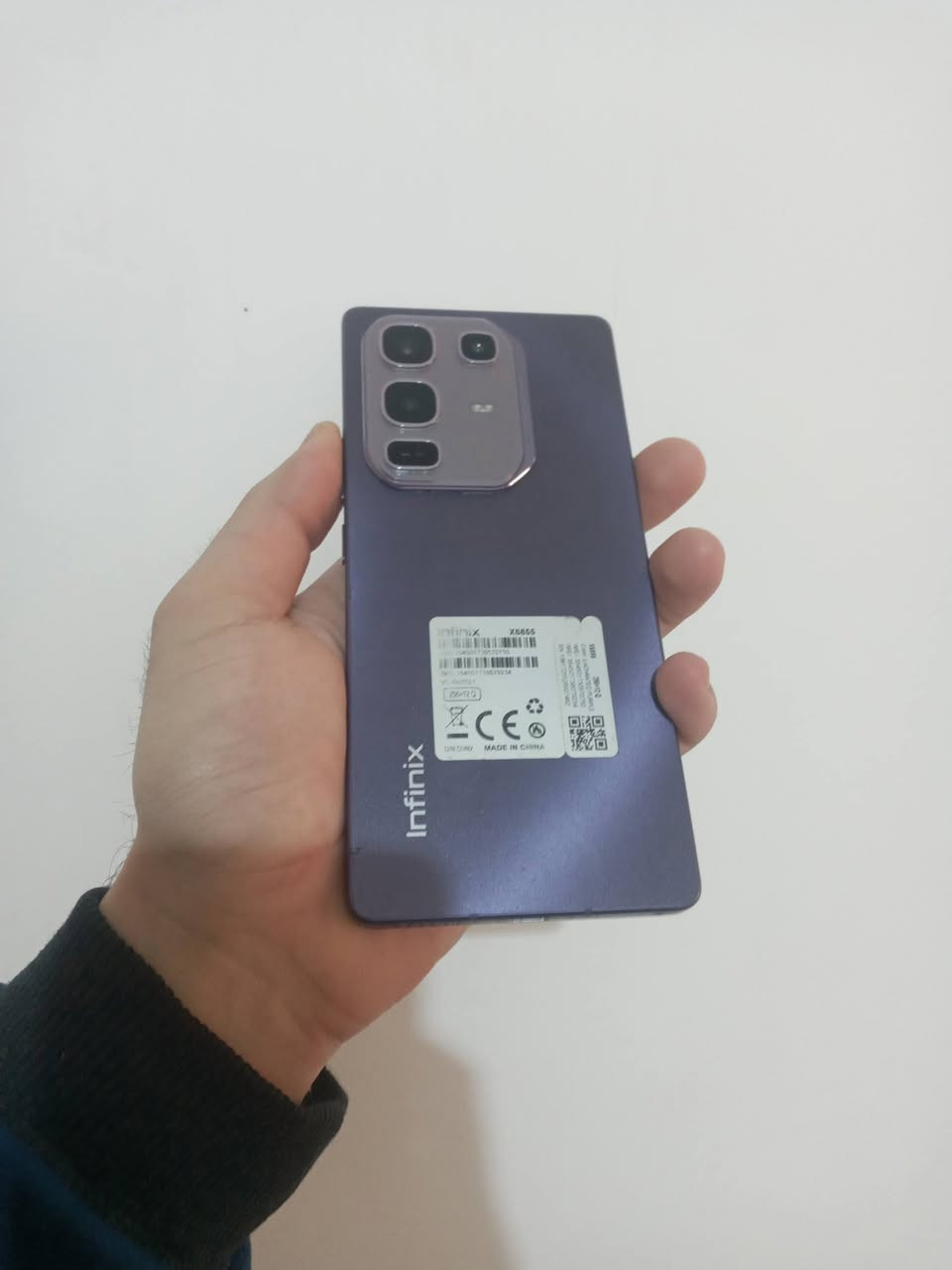 انفنكس نوت ٥٠ برو 
٢٥٦ الرام ١٢ 
الجهاز نضيف ومكفول من كلشي 
السعر /٢٠٠ وبي مجال 
الهاتف/***********
مكان/غالبيه/هبهب 
لشراي يتصل
