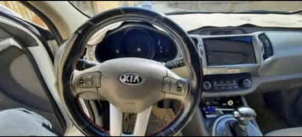 سيارة كيا سبورتج موديل ٢٠١٣ المواصفات موجود بالصور كير ومحرك شرط ممفتوح بدون صبغ بيها بارد مكان واحد بالجاملغ مال سائق مكانها الحمدانية ماشية ١٢٨ الف سعرها ١٥٢ بيها مجال بسيط للاستفسار *********** الحمدانية
