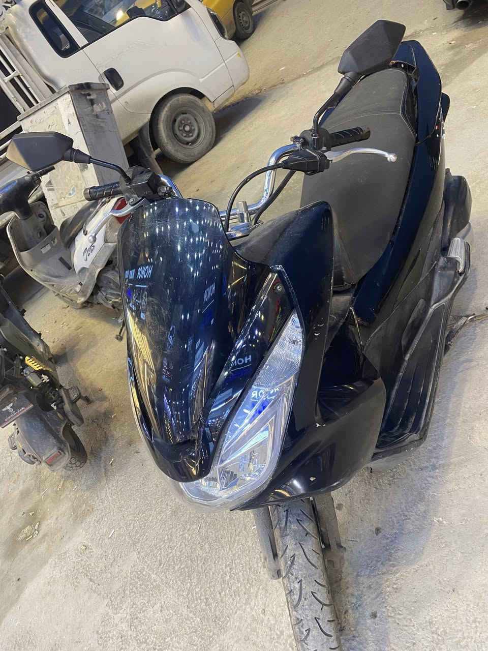 سلام عليكم دراجة بي سي اكس  محرك نضيف دراجة امانت الله حلوة محرك خير من الله رايدهة ب١٣٠٠ مكاني شارع الربيعي رقم ***********
***********
