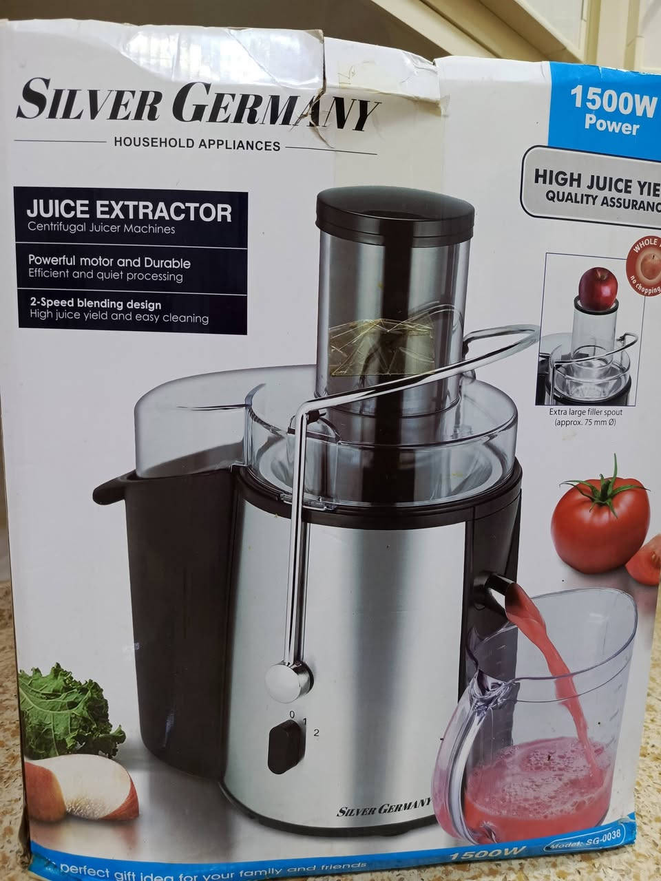 معصارة فواكه ماركة سلفر جيرمني silver Germany
صناعة ألمانية أصلية غير مستعملة جديدة 
السعر 45 الف 
الاتصال ***********
