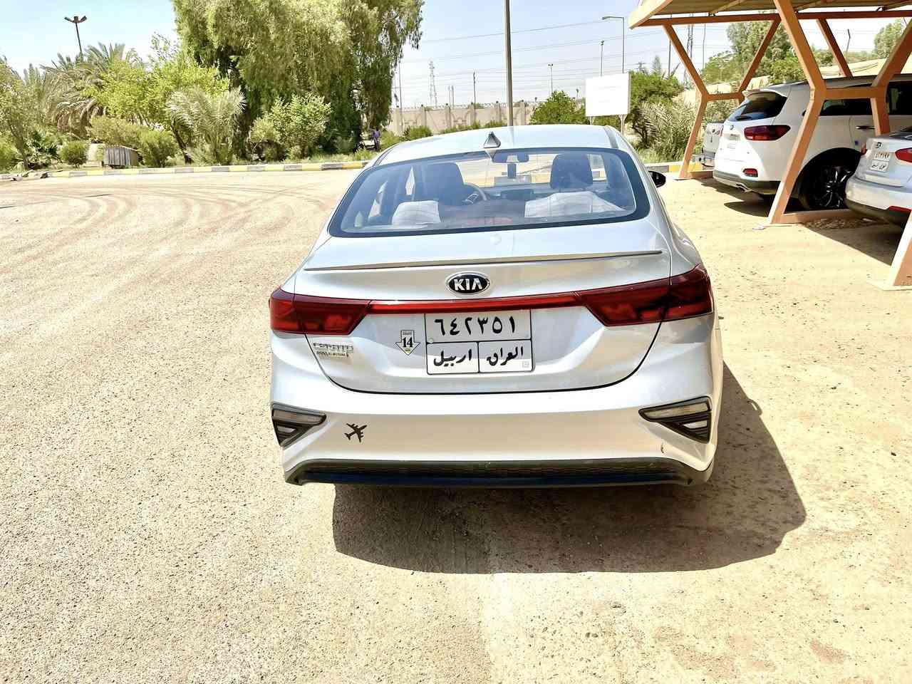 سيراتو 19 بيه قطعه صبغ جاملغ الخلفي بدون معجون السعر 140الاتصال ***********
