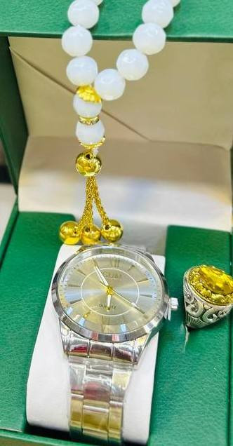 متوفر في محل انس السعيدات تشكيلة هدايا عيد الحب صارت جاهزة (تنسيقات ساعات رجالي 
أناقة، جودة، وتغليف . 🎀
📍 اطلب الآن 
#عيد_الحب #هدايا


**إذا كنت صاحب هذا الإعلان وتريد حذفه لأي سبب، رجاءا أرسل رسالة إلى الدعم الفني**