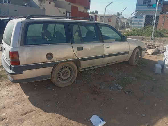 السلام عليكم
اخي قبل لا تخابر اقرأ المنشور 

اوميكا ستيشن حجم 20 مكينه نص عمر كير مال الكصه شديتو قبل فتره كابون بانزين موجود سنوية ألماني 2026  تنتهي صاحبها موجود ببعشيقه

مبدل بيها سقفيه

طخم تعبان

إطارات نص عمر

ارفيو يرادلو تبديل
السعر 10 ورقات قفل

***********

***********
