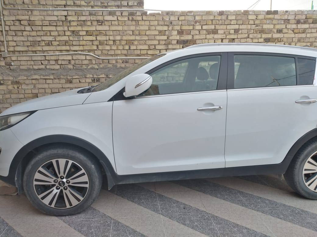 سلام عليكم  سياره  سبورتج 2015  سعر 148...موصفات  كشنات  جلد 
تحكم مري  شاشه تاب مكينه وكير كفالة. وشاصي كفاله عامه  
بيه 2قطع تبديل مكينه   2000 دوش خليجي  رقم بغداد بسمي.  مكان الديونيه رقم  *********** ديوانية, القادسية
