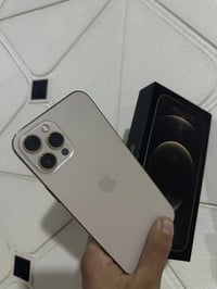 آيفون 12 بروماكس جهاز نضيف ستخدام شخصي مكفول من كلشي ماممفتوح وين مايع...