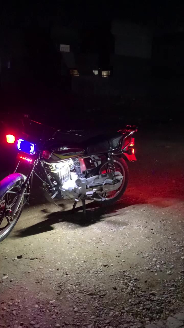 سلام عليكم سولنك 2023 محرك ما مفتوح كهربائيات وسلف كامل  للتواصل ***********
