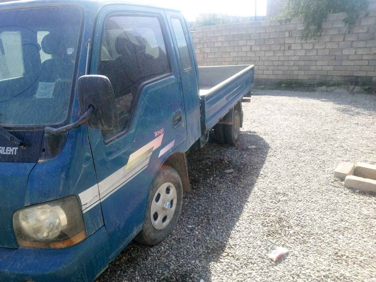 كيا بزون رقم الماني محرك نضيف جديد تواير جدد مابيها صبغ وتحويل شرط سعرها 65 وبي مجال
***********
