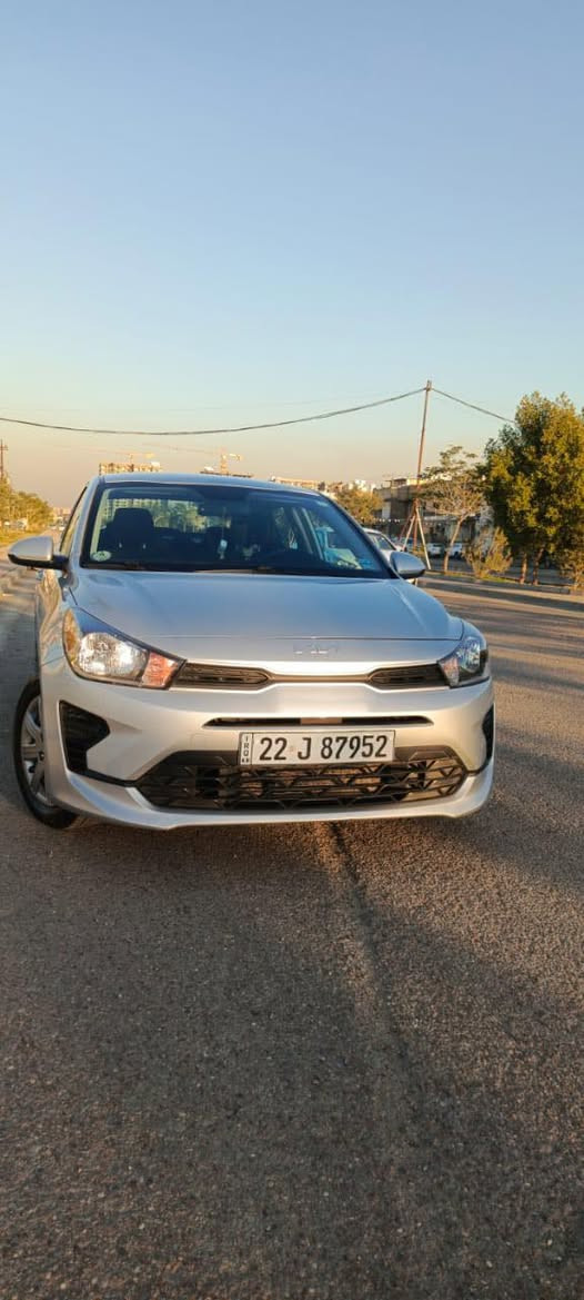 كياريو 2023
للبيع او المراوس حسب القناعة
العداد 53 الف
مرقم اربيل كامل بدون اي نقص مكان السيارة بغداد اليرموك
السعر 133 ورقة وبيها مجال
بيهة الجاملغ الخلفي صبغ السونار وصور الحادث مرفقة مع الصور
للاستفسار ٠٧٧٥ ٢٣٨٤٤٨١
